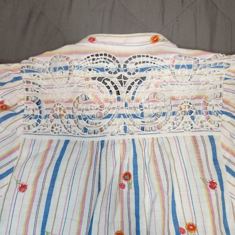 Pilcro Womens Size Medium Bella‎ Femme Buttondown Crochet Beaded Blouse Striped - Picture 10 of 10